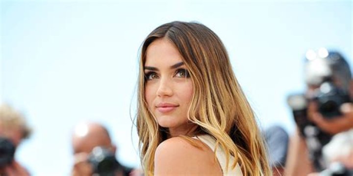 Erica Campbell Flaunts Curves in Sequined Red Dress and Orange Hat in Stunning Photos