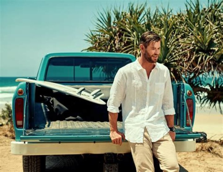 Check Out Missy Elliott's Luxurious Christmas Tree with Stunning Crystal Fringed Canopy (Video)