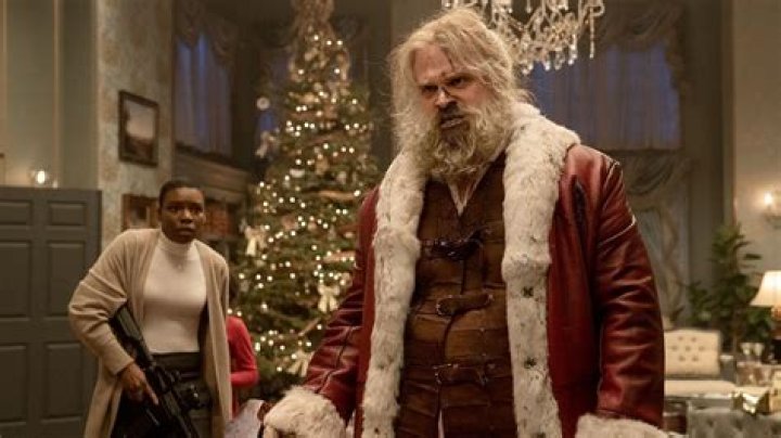 Man Wants to Celebrate Christmas with Parents Leaving Wife and Kids at Home