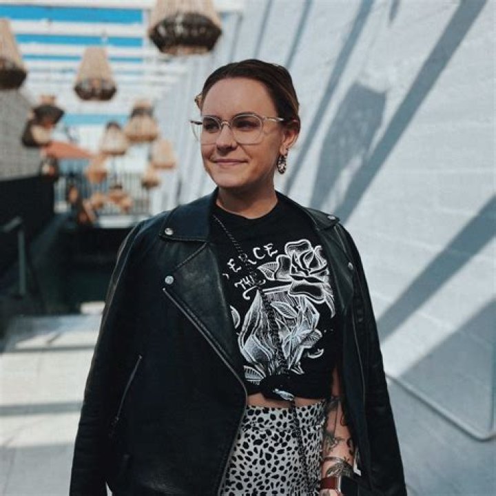 Ray J's Daughter Melody Walks in Checkered Pajamas With a High Ponytail in This Sweet Video