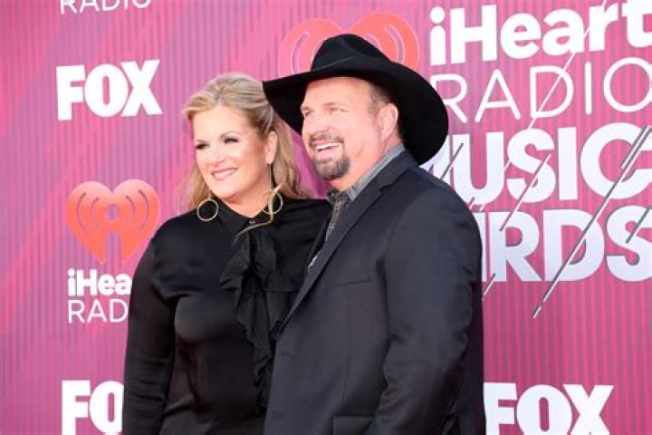 Garth Brooks' 3 Daughters Share 1 Bedroom — Get to Know Him as a Father