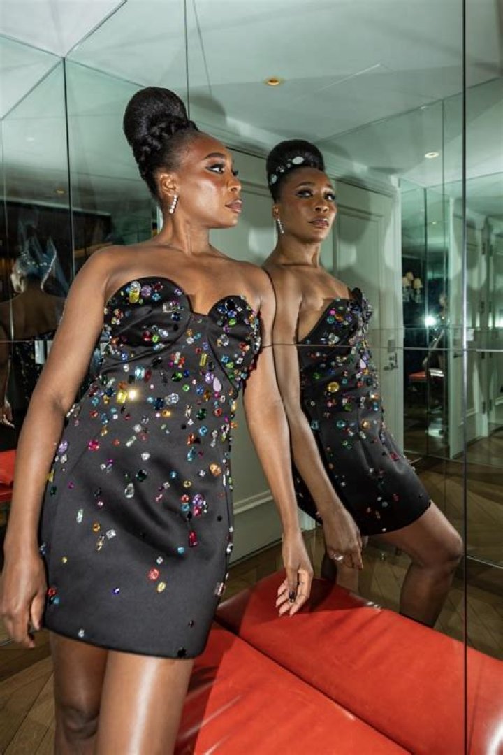 Vanessa Williams Reflects on Fond Memory of Mom Helen with a Black & White TBT Photo from 1959