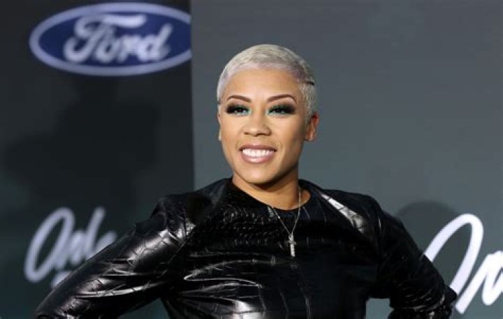 Keyshia Cole Poses in Stylish Chanel Flip Flops as She Reveals the New Tattoo Around Her Ankle