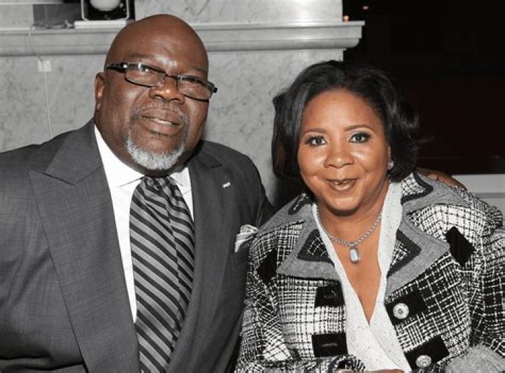 Bishop TD Jakes' Wife Serita Shows Hourglass Figure in IG Snap Wearing a Belted Denim Dress