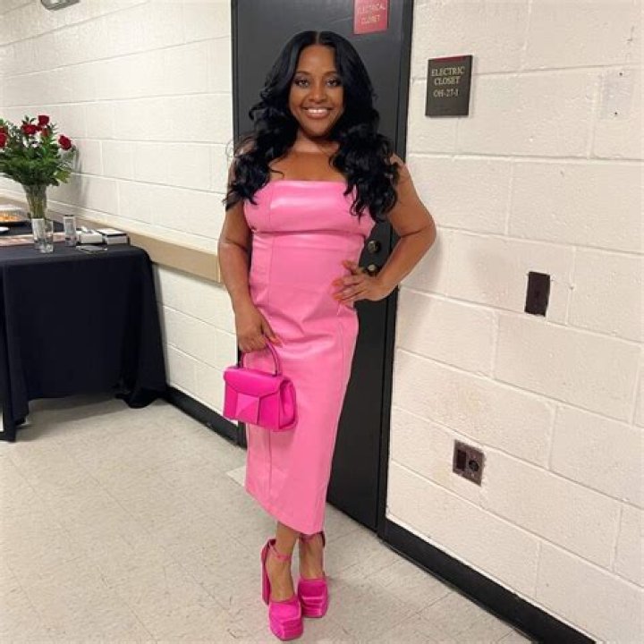 Check Out Sherri Shepherd's Stunning Transformation in This Blue Jumpsuit & High Heels (Photos)