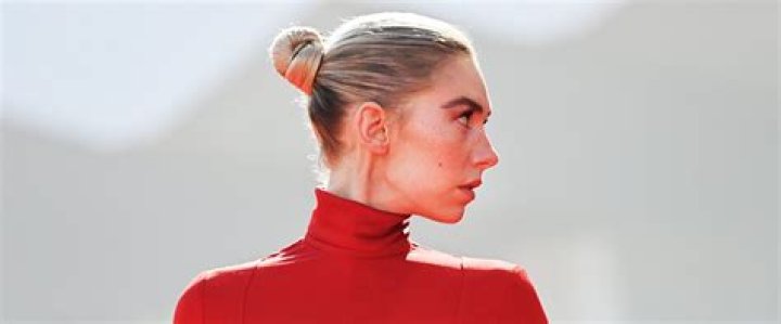 Callum Turner and Vanessa Kirby Broke up Last Year — All about the Actress' Personal Life