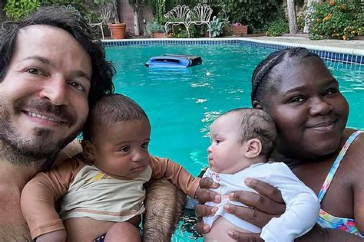 'Empire' Star Gabby Sidibe Poses Makeup-Free with Fiancé Brandon Frankel in a Cute Joint Photo