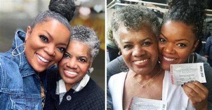 'Community' Star Yvette Nicole Brown Mourns the Death of Her Mother Fran