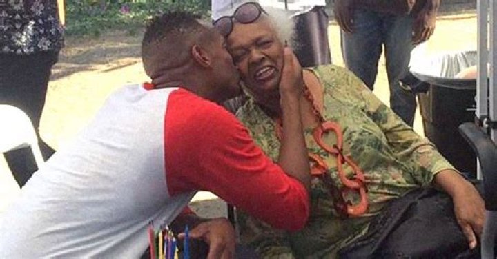 Marlon Wayans Remembers His Late Mom Elvira & Shares How Much He Misses Her in IG Post