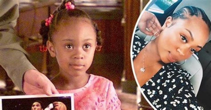 Dee Dee Davis AKA Baby Girl in 'The Bernie Mac Show' Is Looking Stunning At 25 in a Plunging Black Outfit