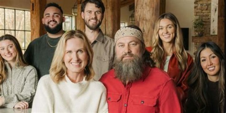  'Duck Dynasty' Star Kay Robertson Hospitalized after Her Dog Bit Her 