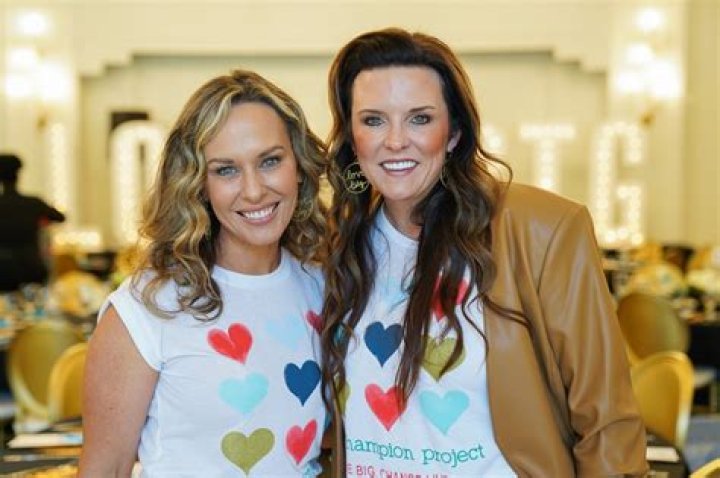 Elizabeth Montgomery's Son Bill Asher Amuses Fans with Stylish Grey Glasses in a Very Rare Photo