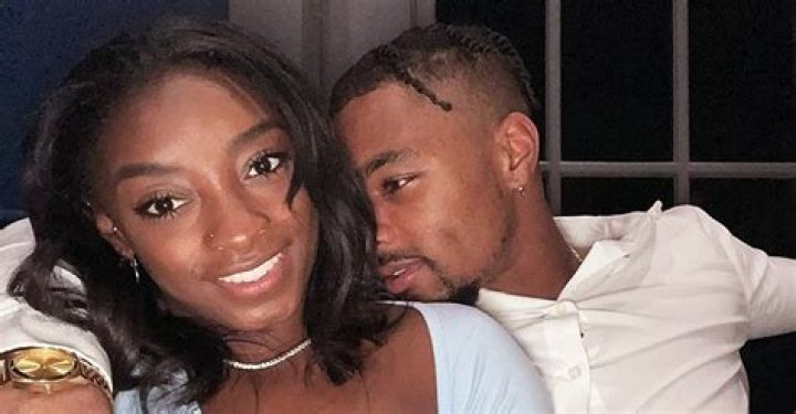 Simone Biles Slays in Peach Outfit While Showing Cute Height Difference with NFL Star BF Jonathan Owens