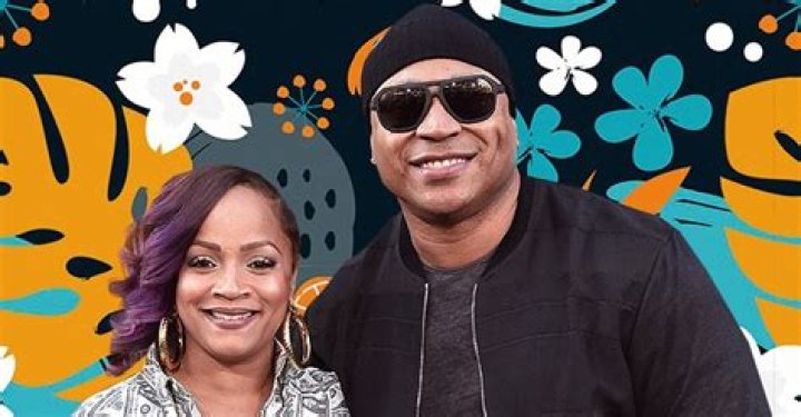 LL Cool J's Wife of 25 Years Looks Heavenly Flaunting Long Braids, Fashionable Top & Jeans in New Photos