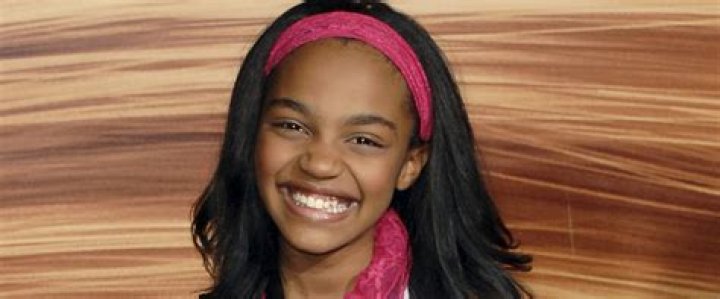 China McClain AKA Jazmine of ‘House of Payne’ Cuts Chic Figure in Floral Crop Top Dancing in New Clip