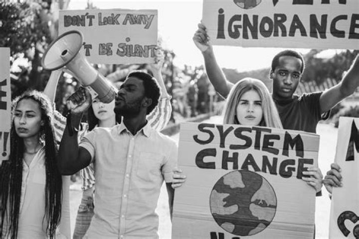 Shannen Doherty Speaks about Changing People’s Perception around Stage 4 Cancer