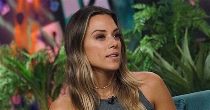Singer Jana Kramer & Jay Cutler Have Reportedly Ended Their Brief Romance 