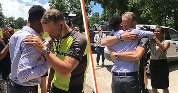 Father Can't Hold Back Tears upon Hearing Dead Daughter's Heartbeat in Another Person's Chest