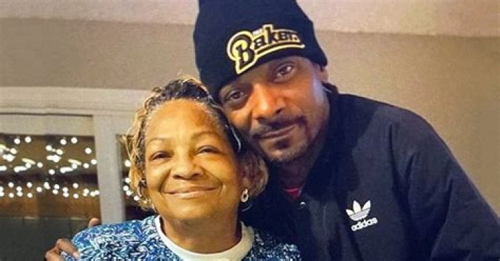 Snoop Dogg Shares Heartbreaking Tributes after His Mom Beverly Tate Lost Battle for Her Life