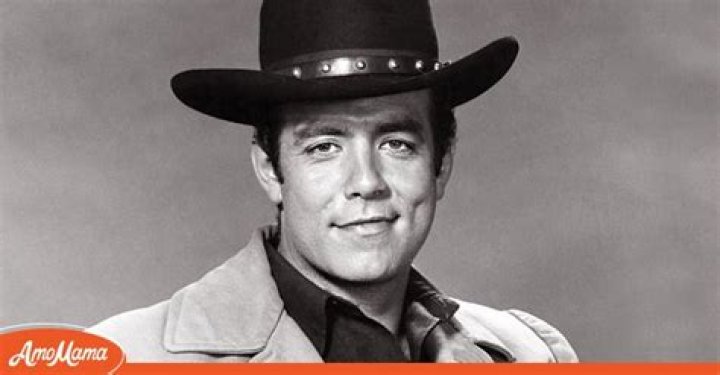 Bonanza's Pernell Roberts Left the Show & Didn't Even Care That He 'Threw Away a Million Bucks'