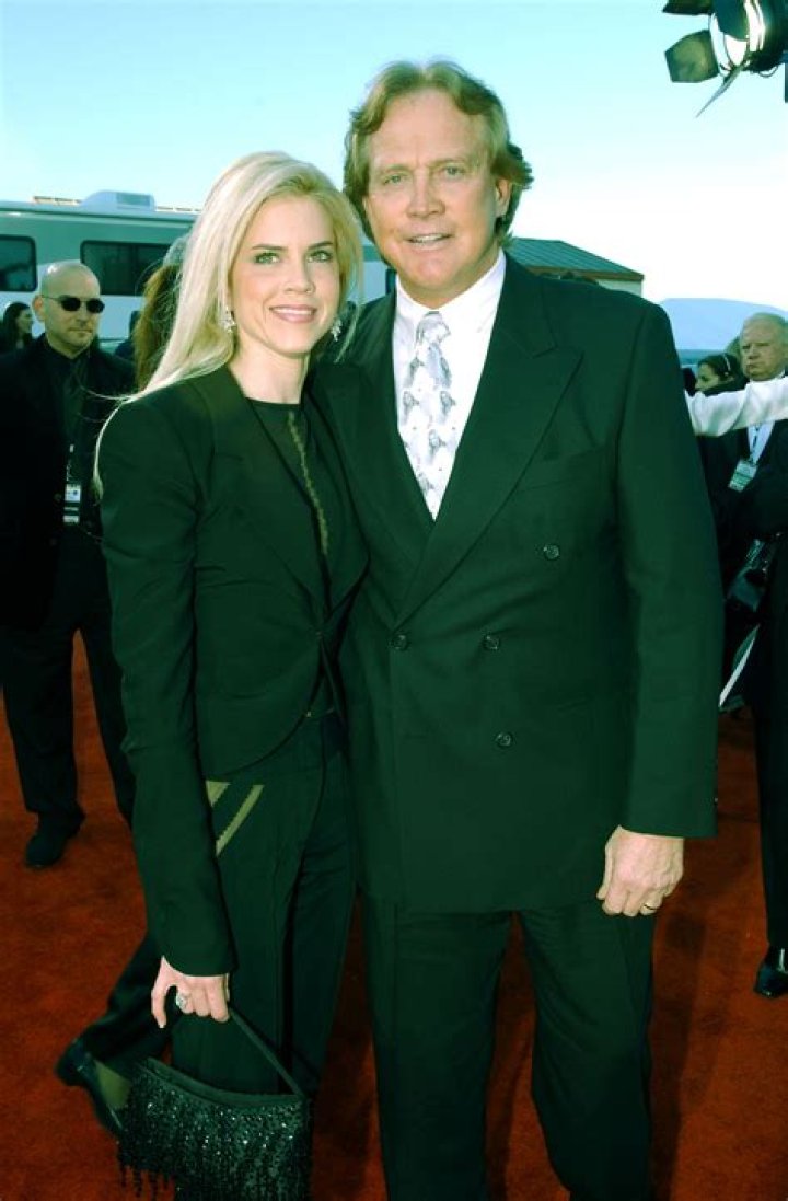 Lee Majors Said Farrah Fawcett Was like ‘Little Girl’ but She Knew It Was ‘Love at First Sight’