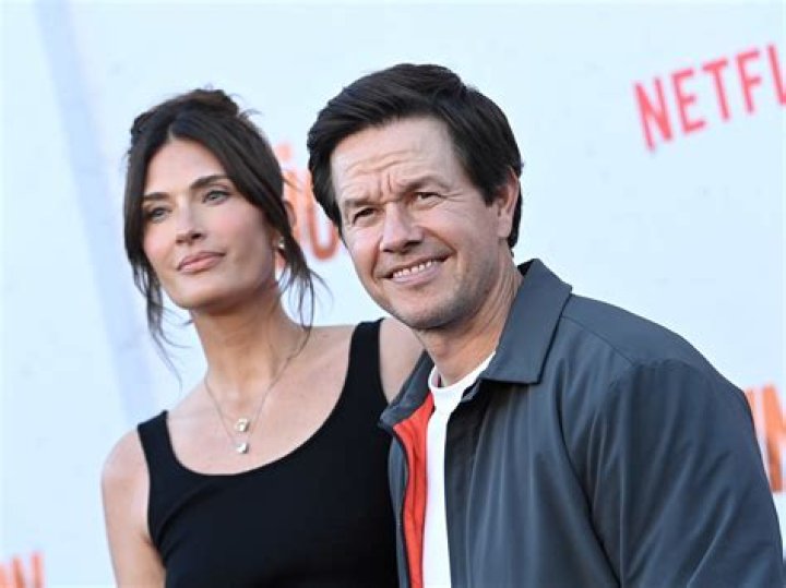 Mark Wahlberg’s 1st Date with His Wife Was in a Church – They Wed Only 8 Years & 3 Kids Later