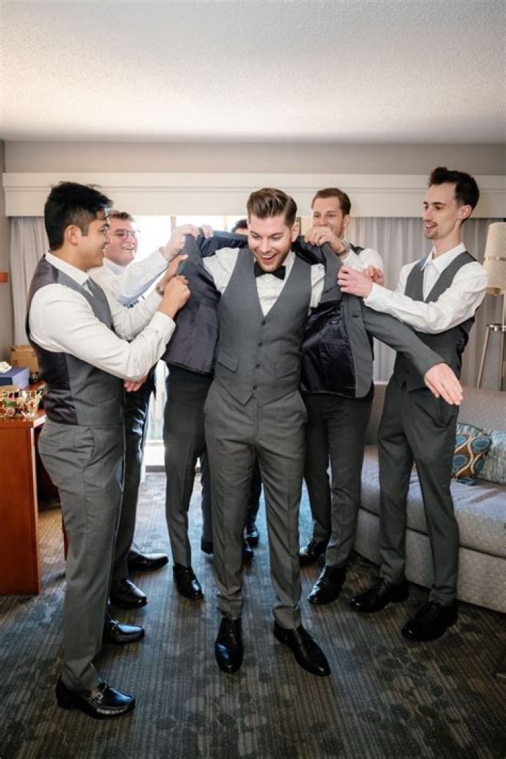 Groom Posed with Lover in His Wedding Photos and His Wife Didn't Suspect at All