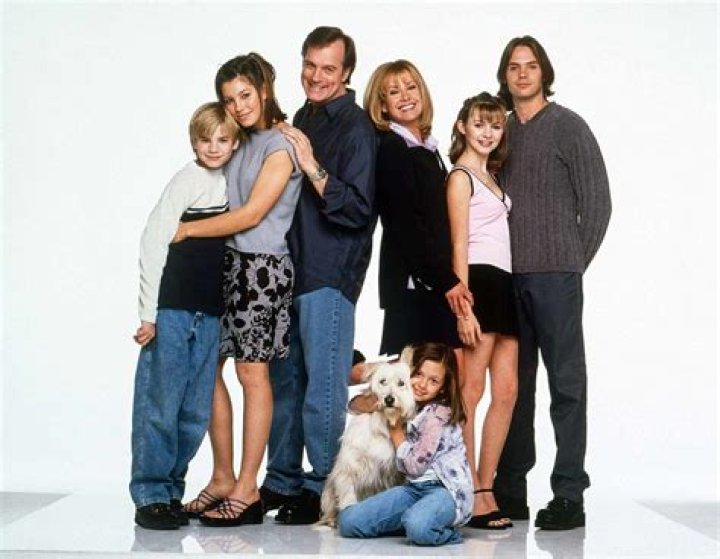'7th Heaven's' Stephen Collins Divorced Wife of 30 Years & Married a Fan Half His Age