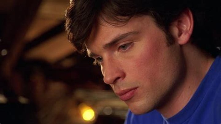 Tom Welling Took 5 Years to Wed His 1st & 2nd Wives - The 2 Marriages Show Major Differences