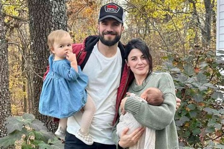 Sam Hunt Once Made 7 Attempts to Win His Wife Back — Now Hannah Lee Fowler Is Divorcing Him