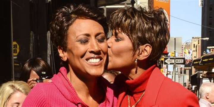 Robin Roberts' Sister Was the One Who Saved Her Life When the Anchor Had Just 1-2 Years to Live