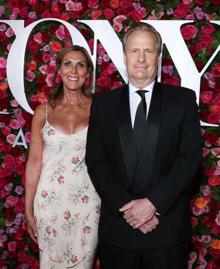 Jeff Daniels Once Forgot Wife-Of-42-Years Kathleen Rosemary Treado at a Truck Shop