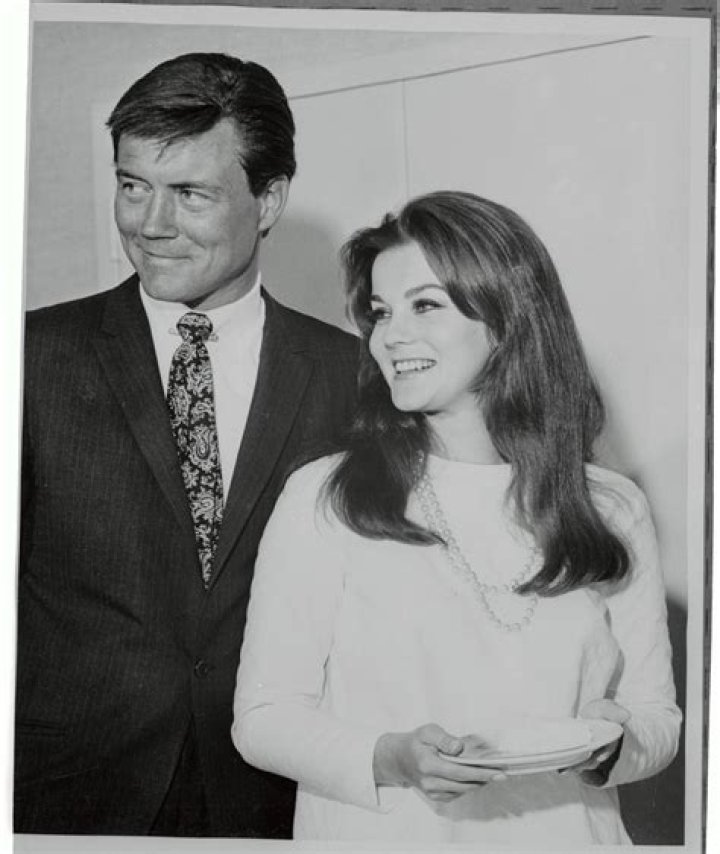 Ann-Margret Cried through Her Entire Wedding to Roger Smith Who Sacrificed His Career for Her