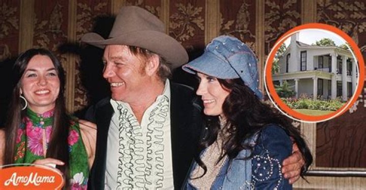 Inside Loretta Lynn's Massive Ranch Where Her Husband Stayed with Other Women While She Was Touring