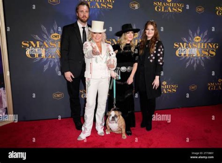 Presley Tanita Tucker Is Tanya Tucker's Daughter Who Is Also a Musician