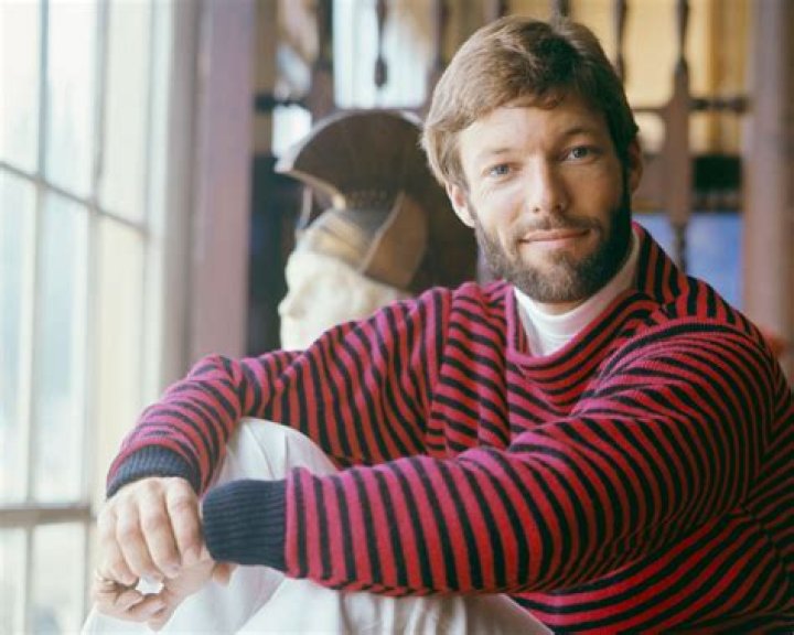 Richard Chamberlain Once Said Being Gay Was 'Worst' Thing — He Had Secret Relationship with a Man for 27 Years