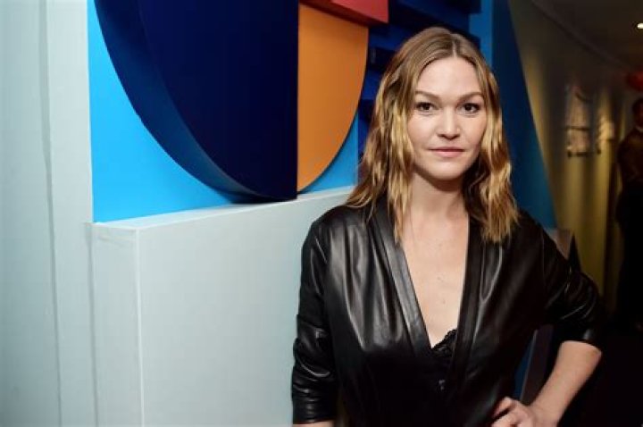 Julia Stiles Now: Here's What Happened to 'The Thinking Teenager's Movie Goddess'