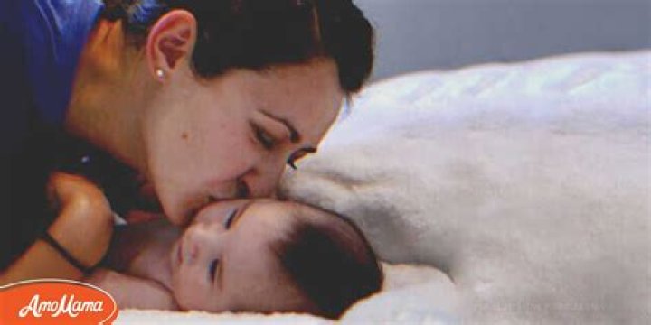 Poor Mom of Newborn Finds $3000 after Whispering a Prayer Her Grandma Taught Her — Story of the Day