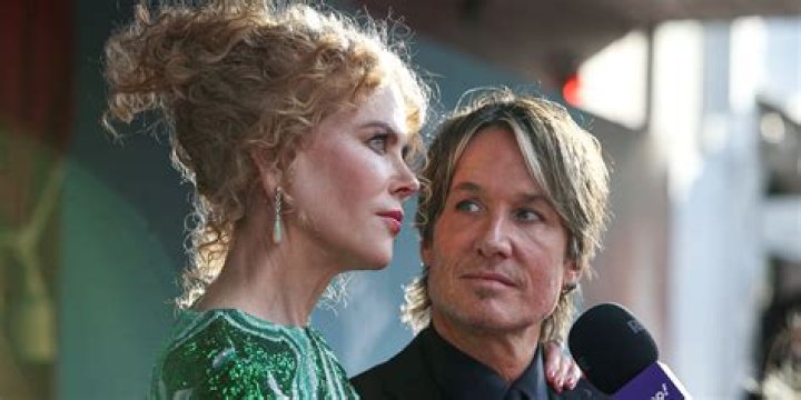 Dad-Of-3 Garth Brooks Stopped Career for Daughters & Found Bliss with Wife Who Became Their Doting Stepmom