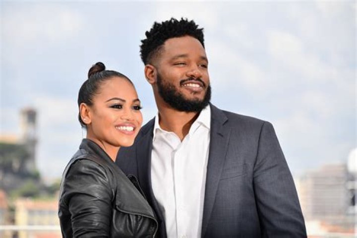 Zinzi Evans Is a Sign Language Interpreter