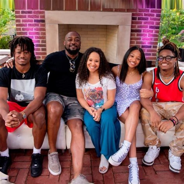 Chris Tomlin's Wife: The Singer's Relationship with Lauren Bricken Wasn't Always Perfect