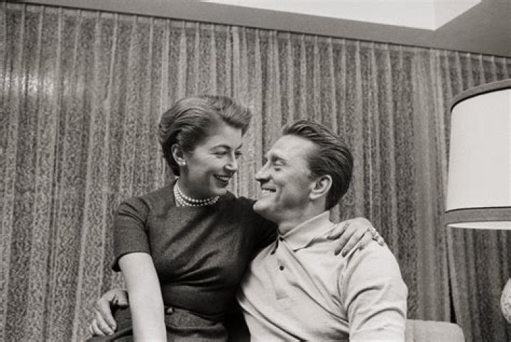 Kirk Douglas Wrote Love Letters to His Wife Even at 100 — He Fell for Her at First Sight until the End of His Life