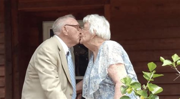 90-Year-Old Grandpa Sweetly Serenades Love of His Life on Their 70th Wedding Anniversary