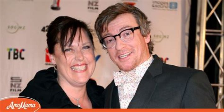Rhys Darby’s Wife Shares His Dream of Making the World Laugh - Rosie Carnahan Is Married to Him for 18 Years