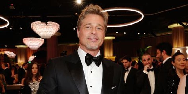 He's Sober after Hard Divorce & Devoted to 6 Kids Who Make Him Cry