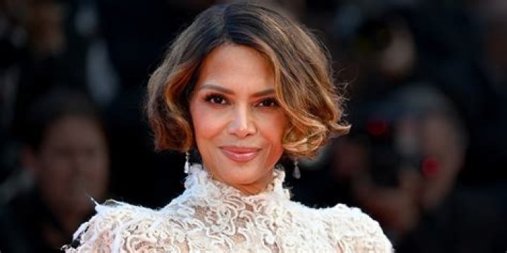 Raquel Welch Looked 'Unrecognizable' in Her Final Photos Months before Death - She Was 'Totally' Afraid of Aging