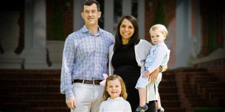 Paula Harwood Has a Famous Mother, Husband, and Daughter – Facts about Her