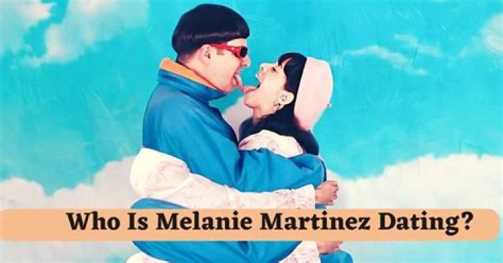 Melanie Martinez's Boyfriend is Also Connected to Music - Facts about Her Dating History