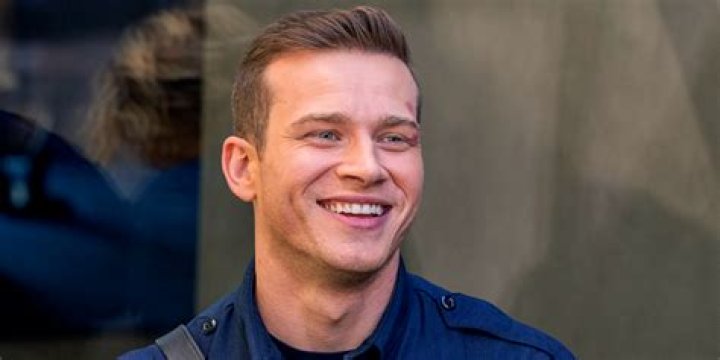 Does Oliver Stark Have a Wife? The Actor Is Not Married, Although He Was Linked to a Marvel Actress