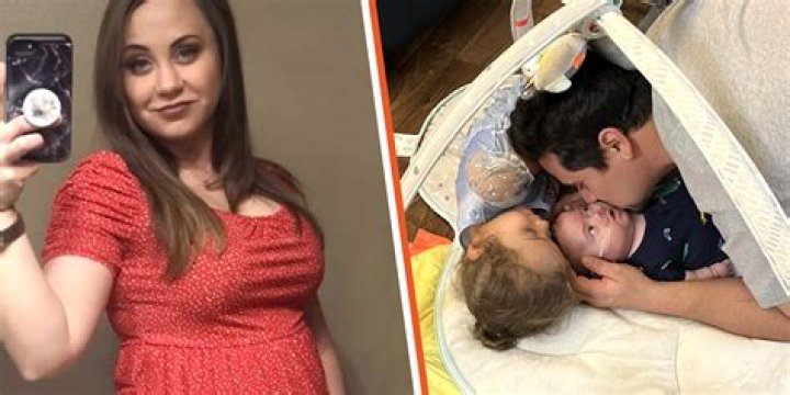 Doctors Tell Pregnant Mom Her Baby Will Be Stillborn, She Refuses to Give Up